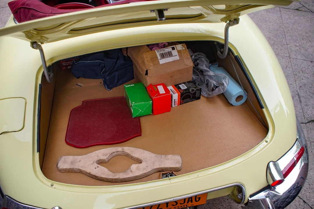 1962 Jaguar E-Type Series 1 - Image 12 of 31