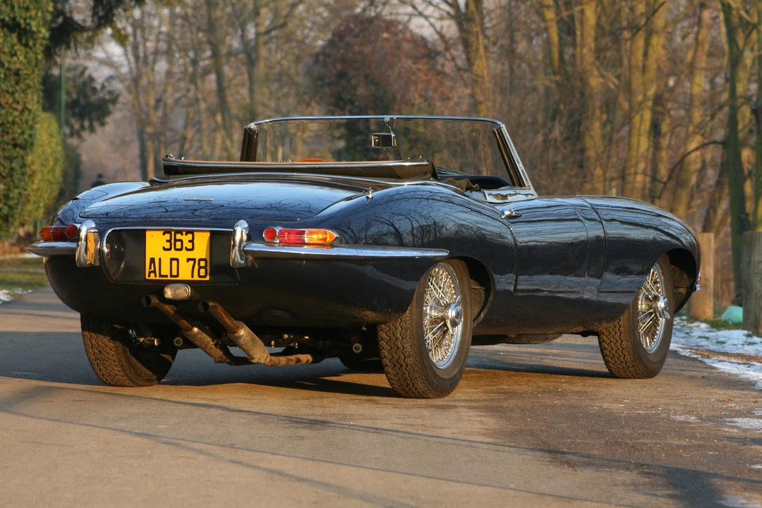 1962 Jaguar E-Type Series 1 - Image 8 of 9