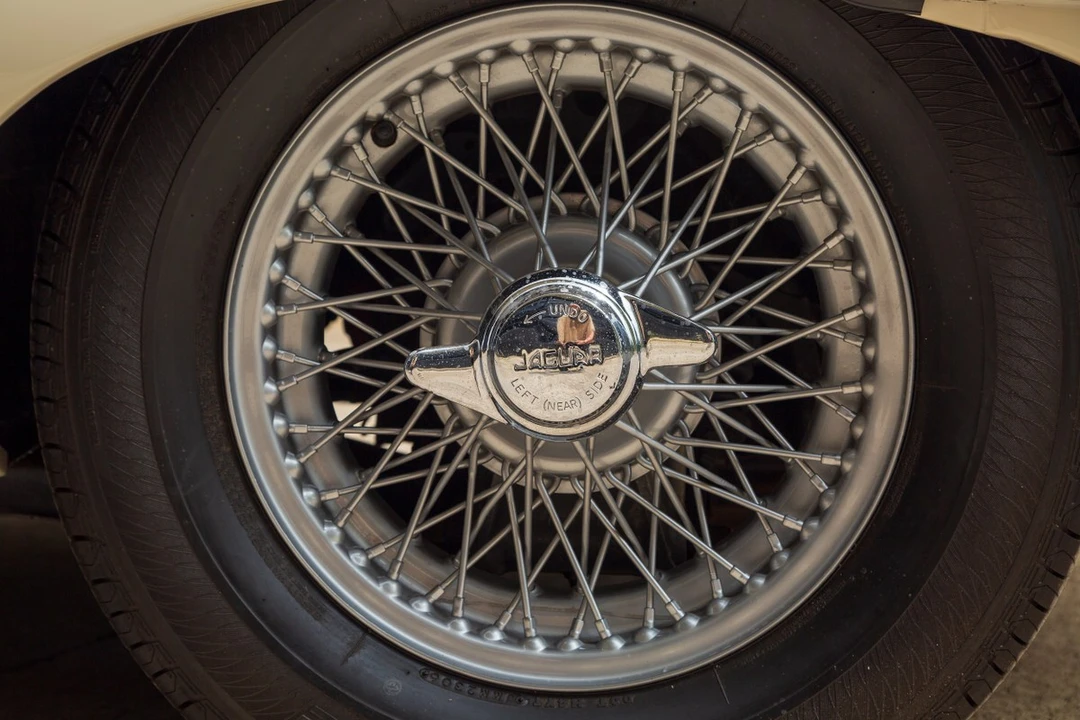 1962 Jaguar E-Type Series 1 - Image 16 of 30
