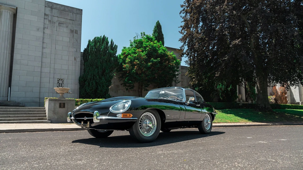 1962 Jaguar E-Type Series 1 - Image 11 of 31