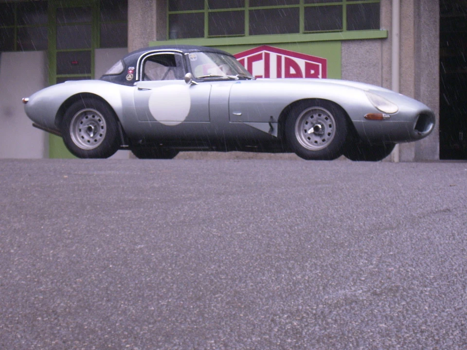 1962 Jaguar E-Type Series 1 - Image 5 of 15