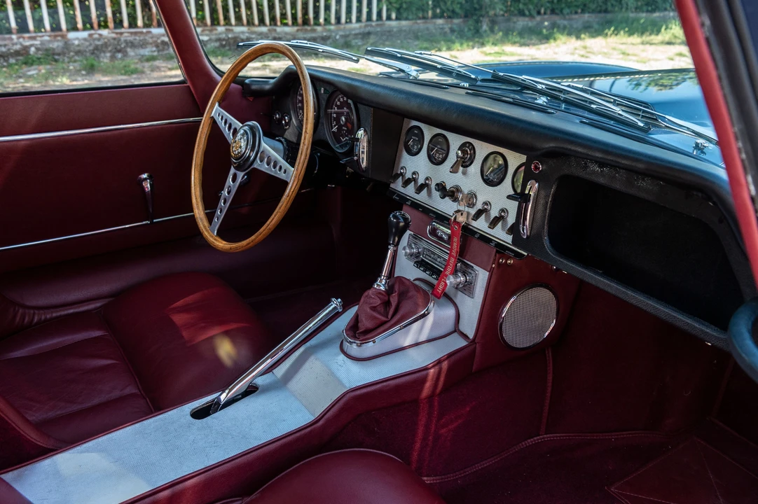 1962 Jaguar E-Type Series 1 - Image 8 of 21