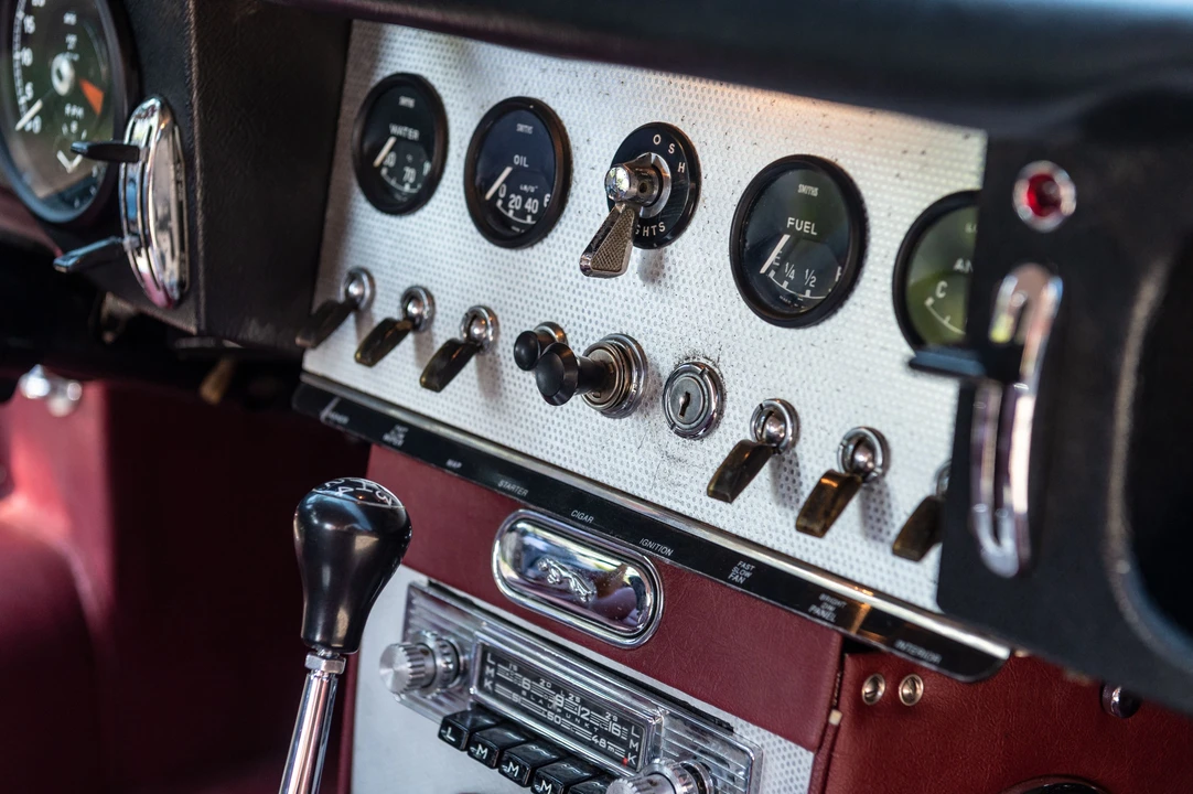1962 Jaguar E-Type Series 1 - Image 11 of 21
