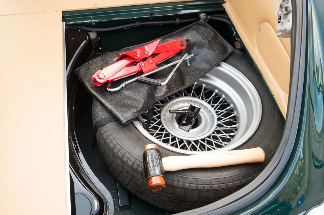 1962 Jaguar E-Type Series 1 - Image 17 of 31