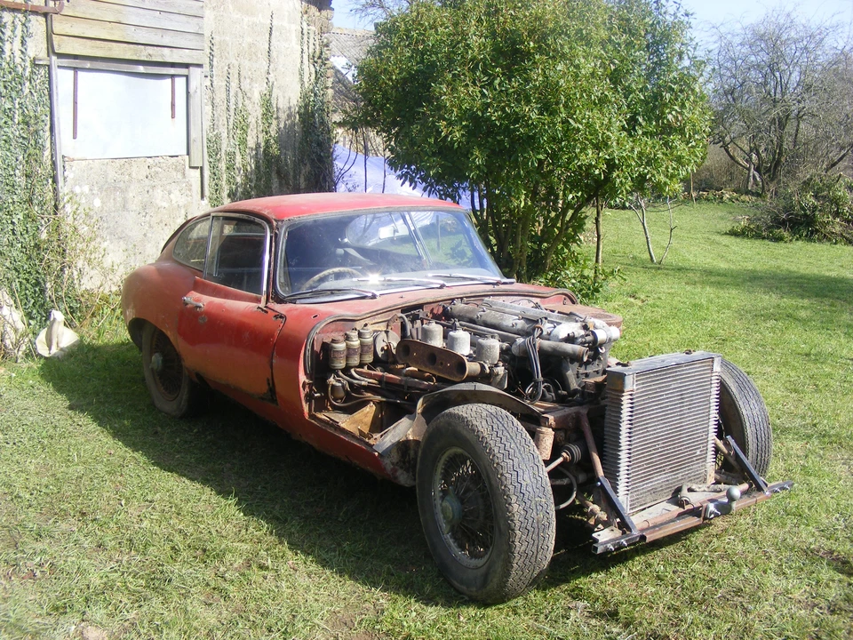 1962 Jaguar E-Type Series 1 - Image 5 of 6