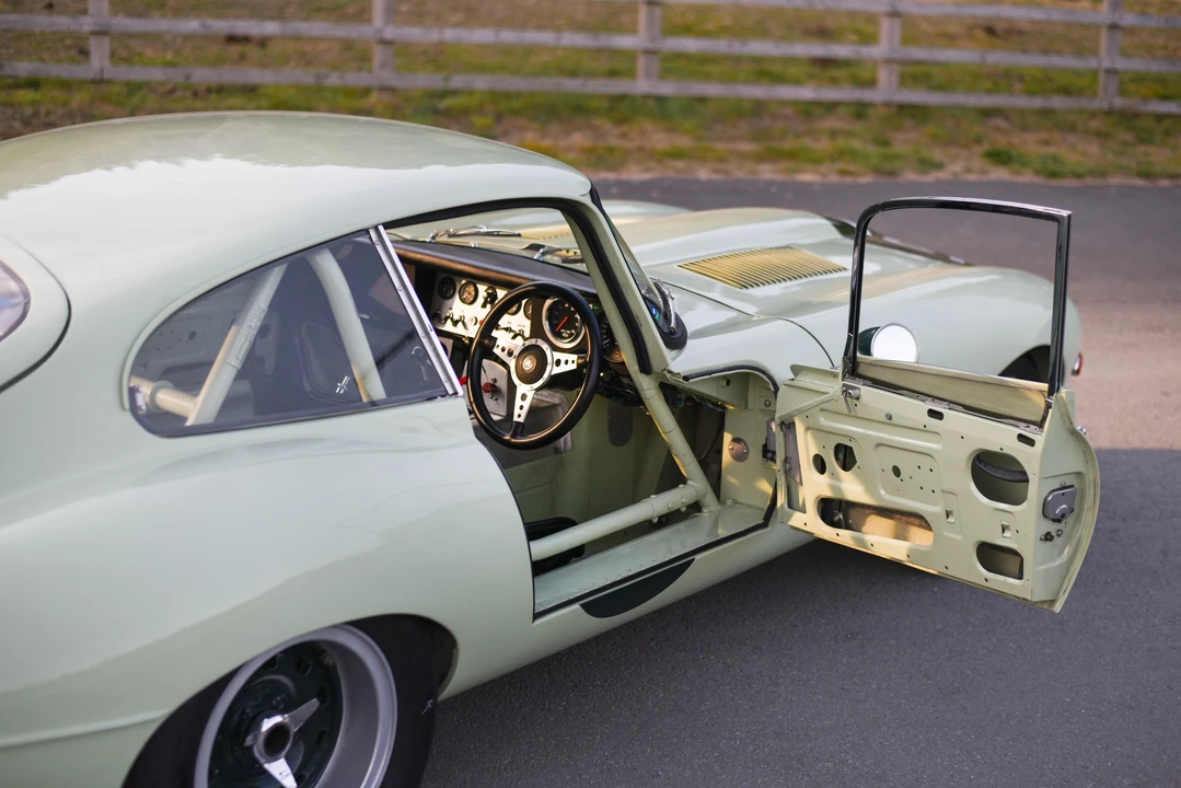 1962 Jaguar E-Type Series 1 - Image 22 of 29