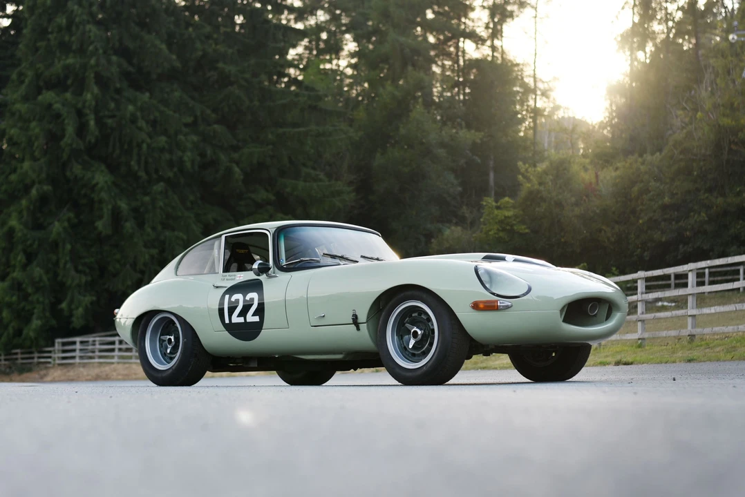 1962 Jaguar E-Type Series 1 - Image 16 of 29