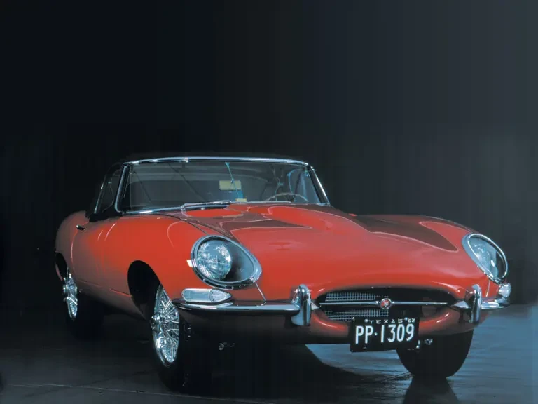 1962 Jaguar E-Type Series 1 - Image 2 of 2
