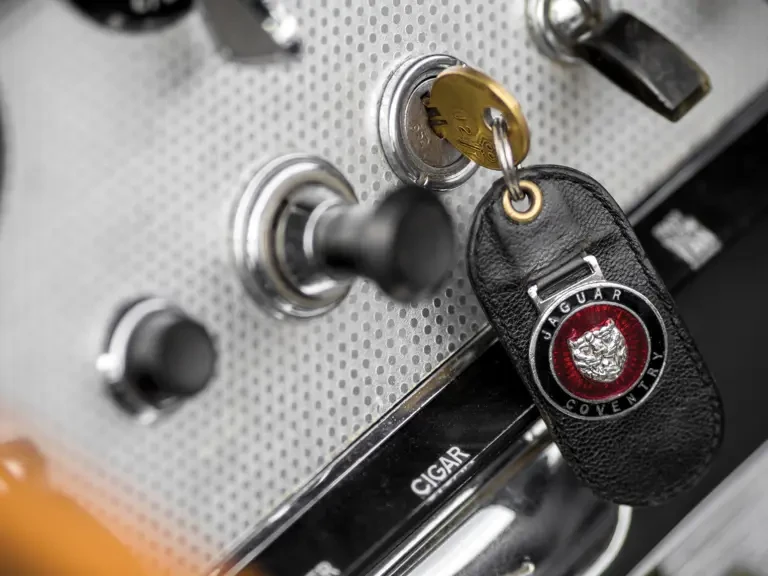 1962 Jaguar E-Type Series 1 - Image 11 of 24
