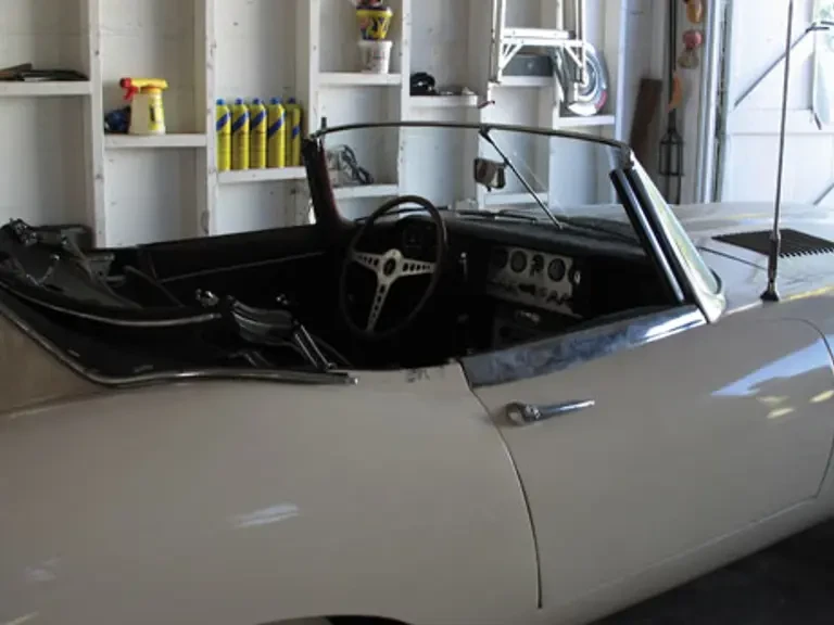 1962 Jaguar E-Type Series 1 - Image 2 of 4