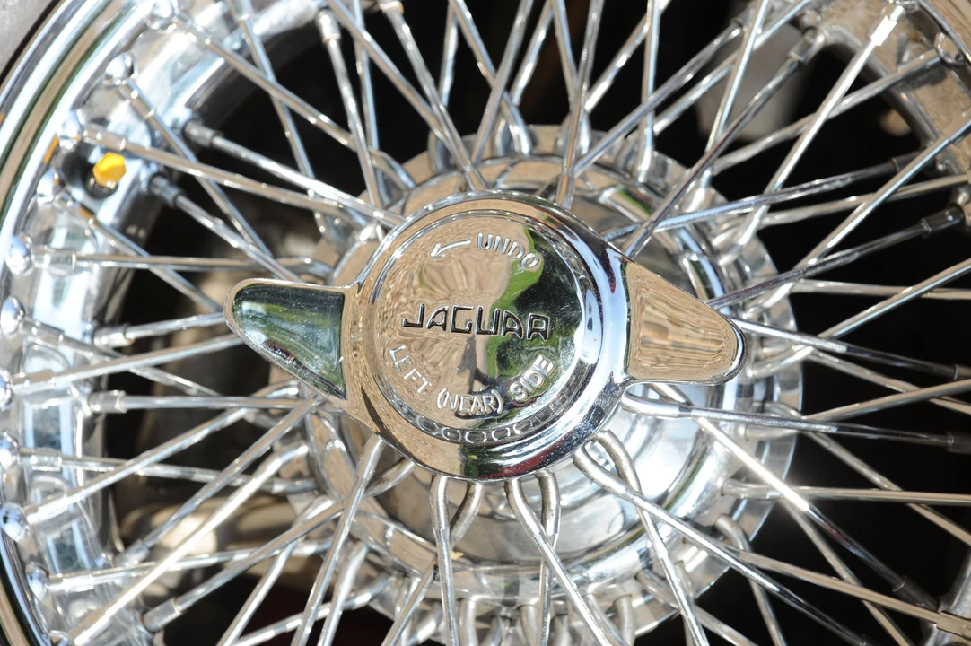 1962 Jaguar E-Type Series 1 - Image 5 of 16