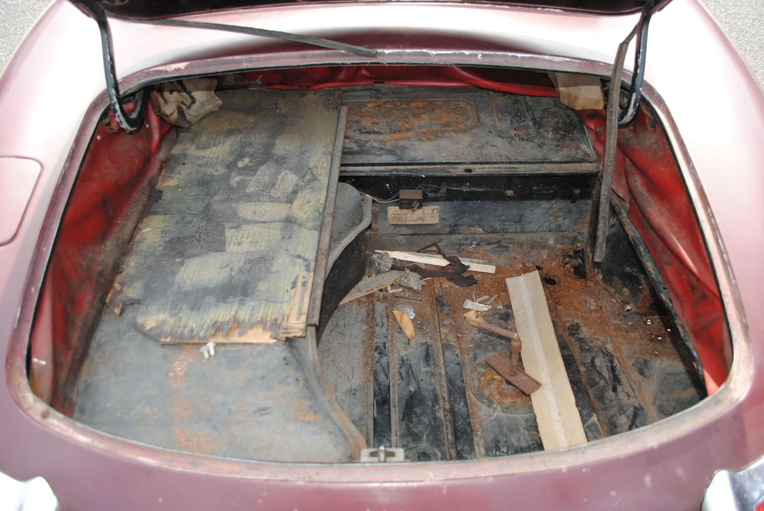 1962 Jaguar E-Type Series 1 - Image 6 of 11