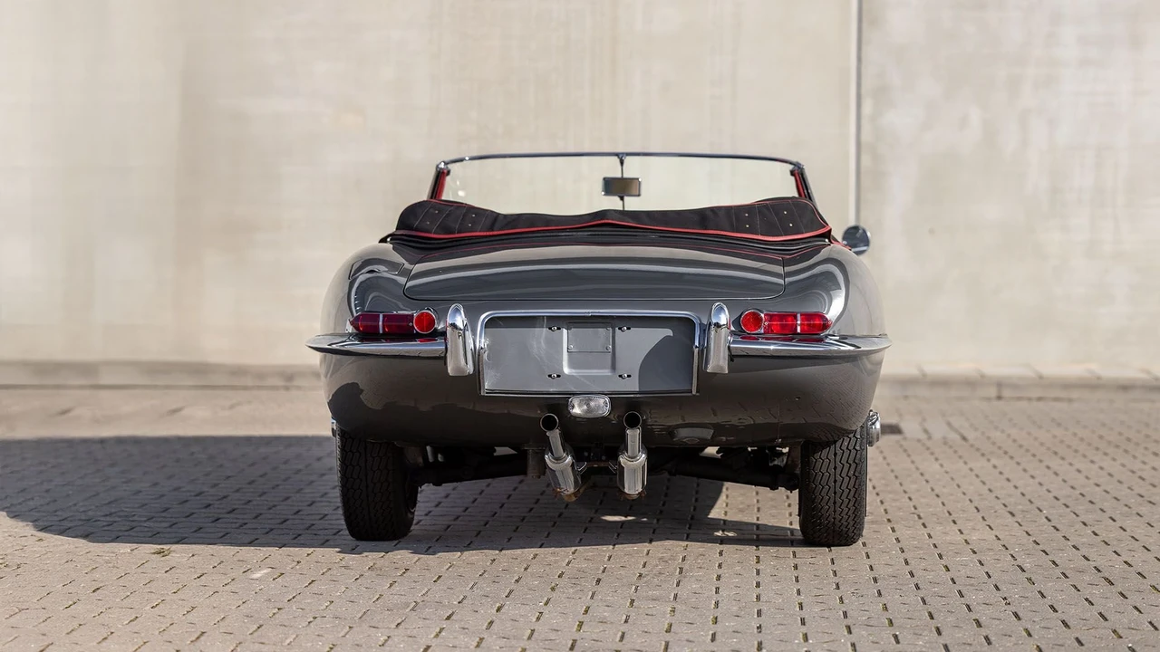 1962 Jaguar E-Type Series 1 - Image 3 of 31