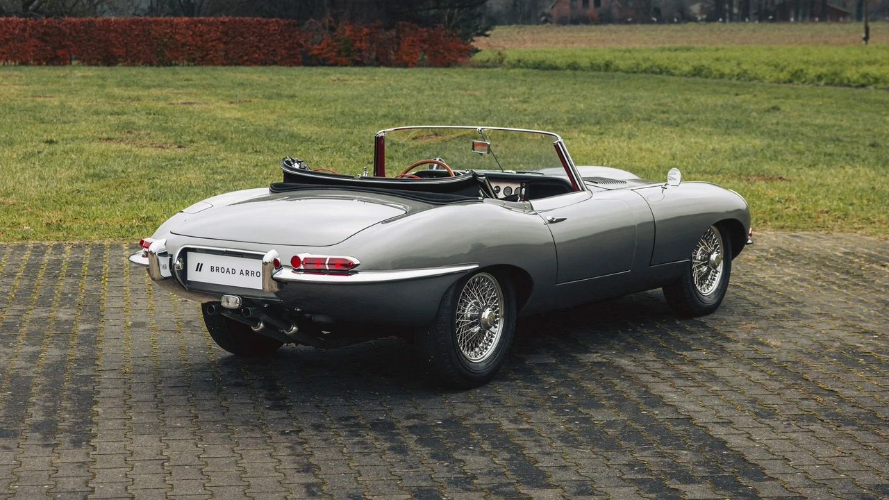 1962 Jaguar E-Type Series 1 - Image 22 of 31