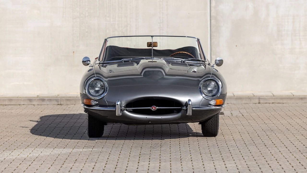 1962 Jaguar E-Type Series 1 - Image 2 of 31