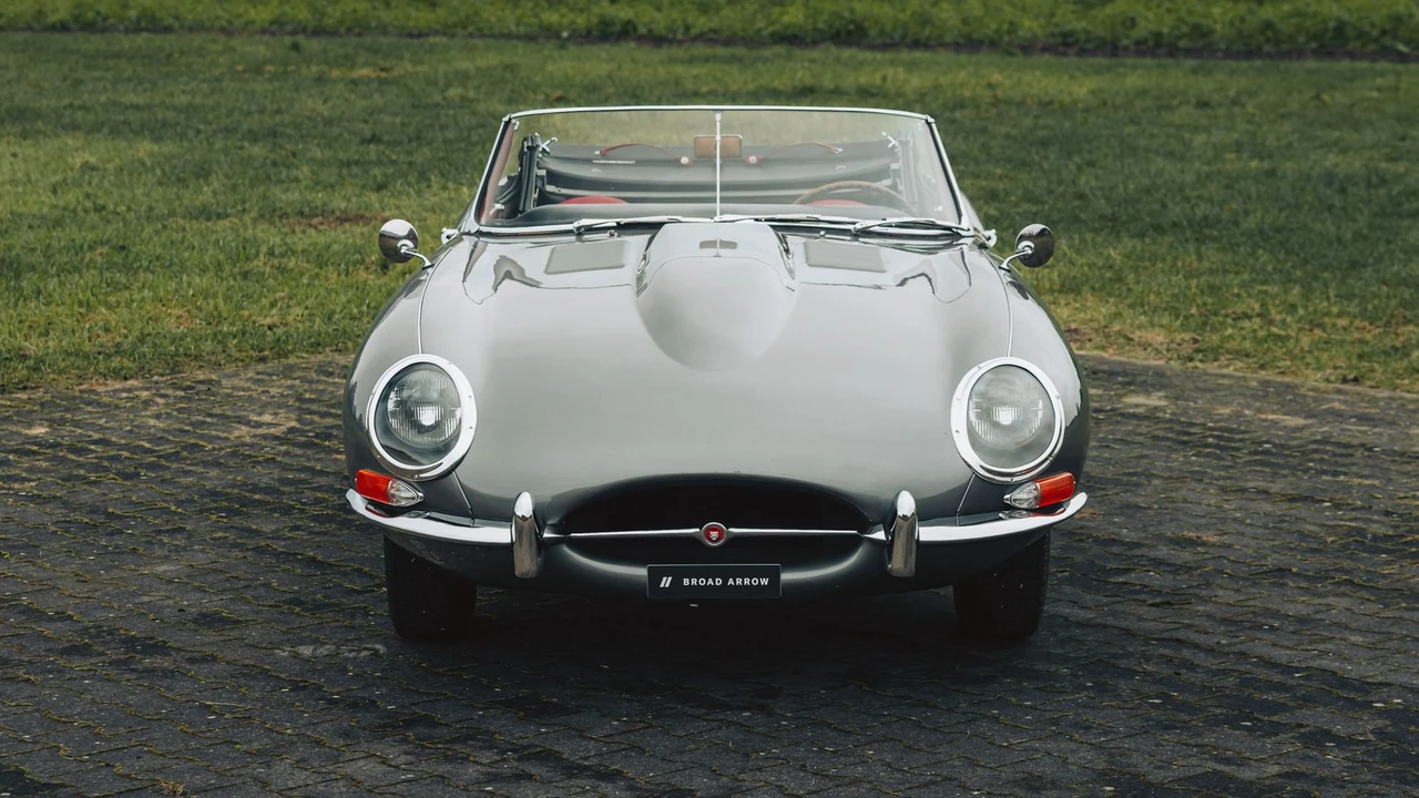 1962 Jaguar E-Type Series 1 - Image 2 of 31