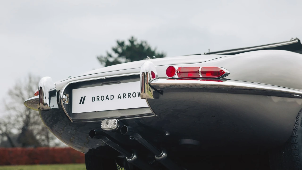 1962 Jaguar E-Type Series 1 - Image 19 of 31
