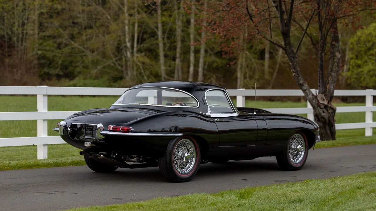 1962 Jaguar E-Type Series 1 - Image 28 of 31