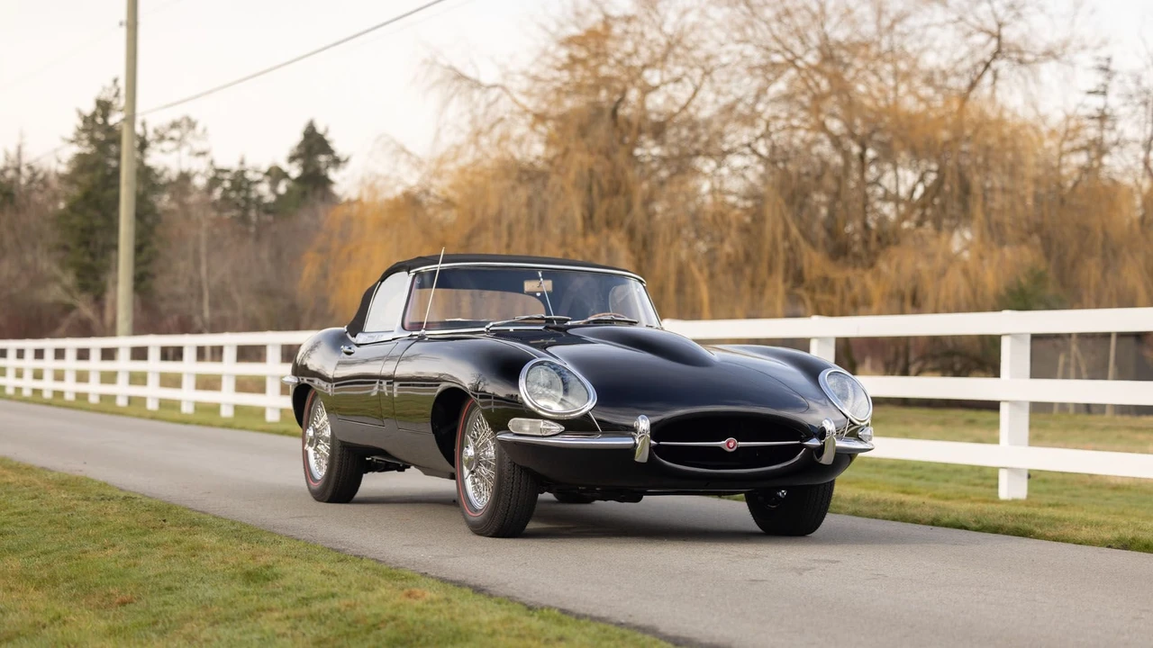 1962 Jaguar E-Type Series 1 - Image 18 of 31