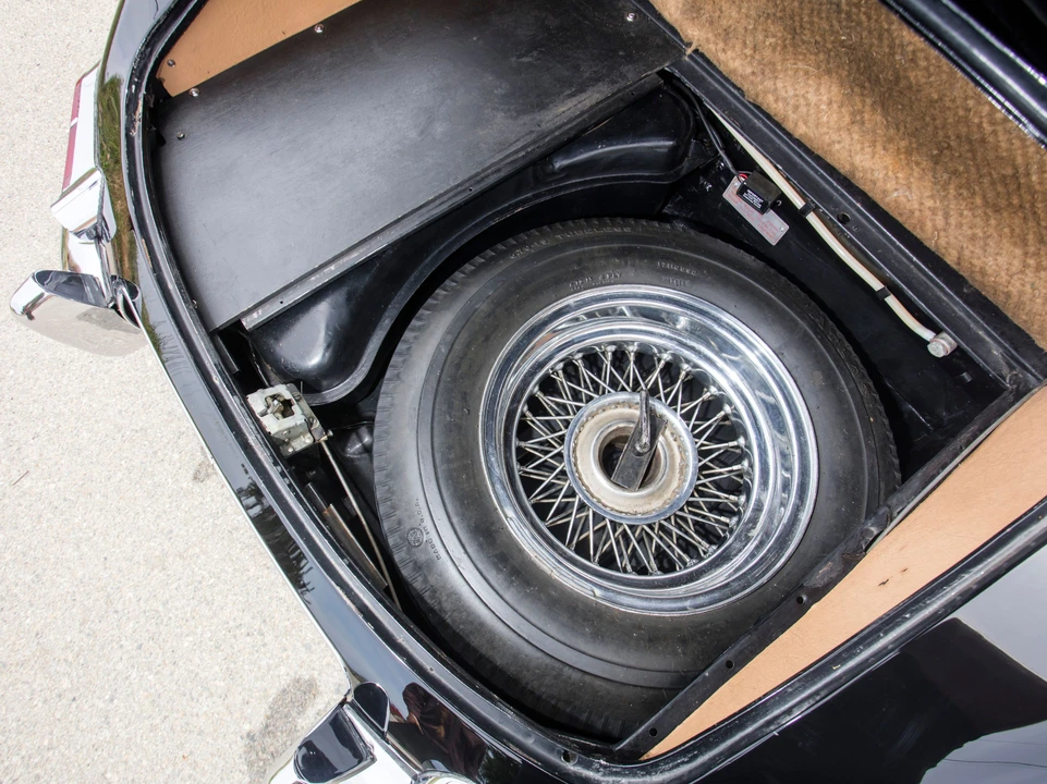 1962 Jaguar E-Type Series 1 - Image 9 of 31
