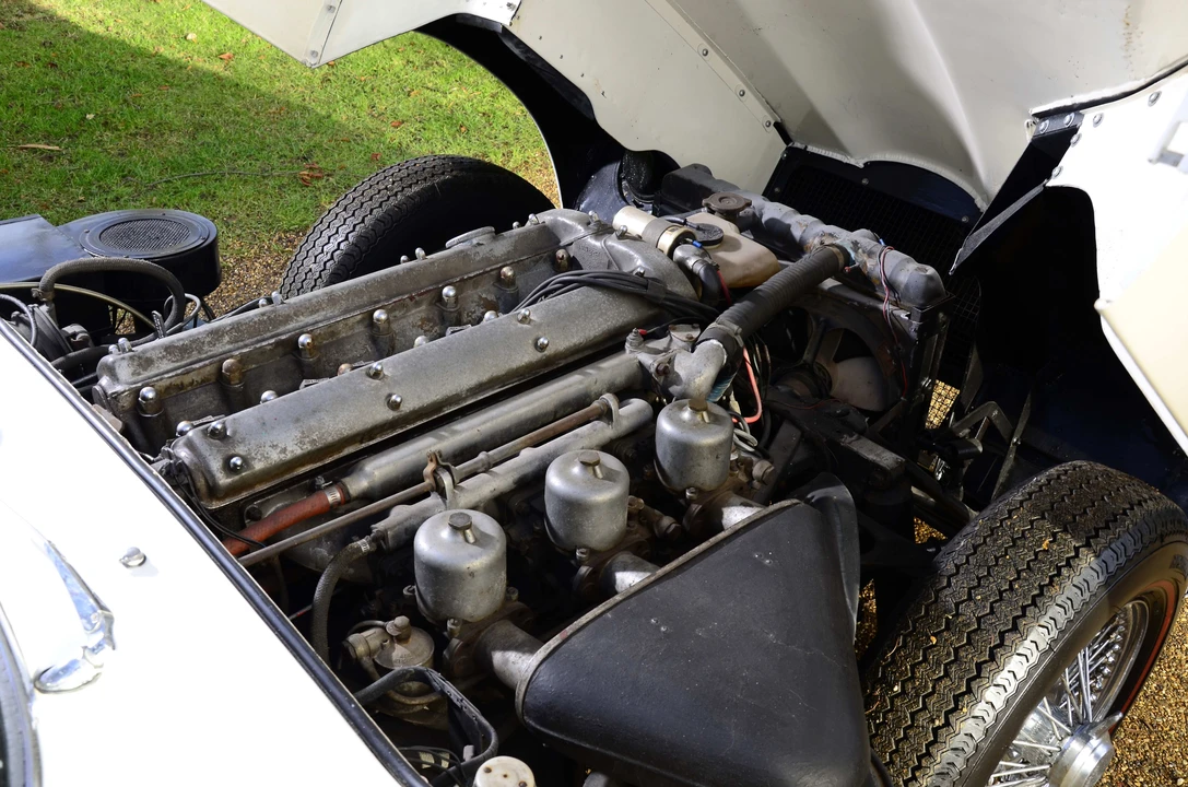 1962 Jaguar E-Type Series 1 - Image 4 of 8