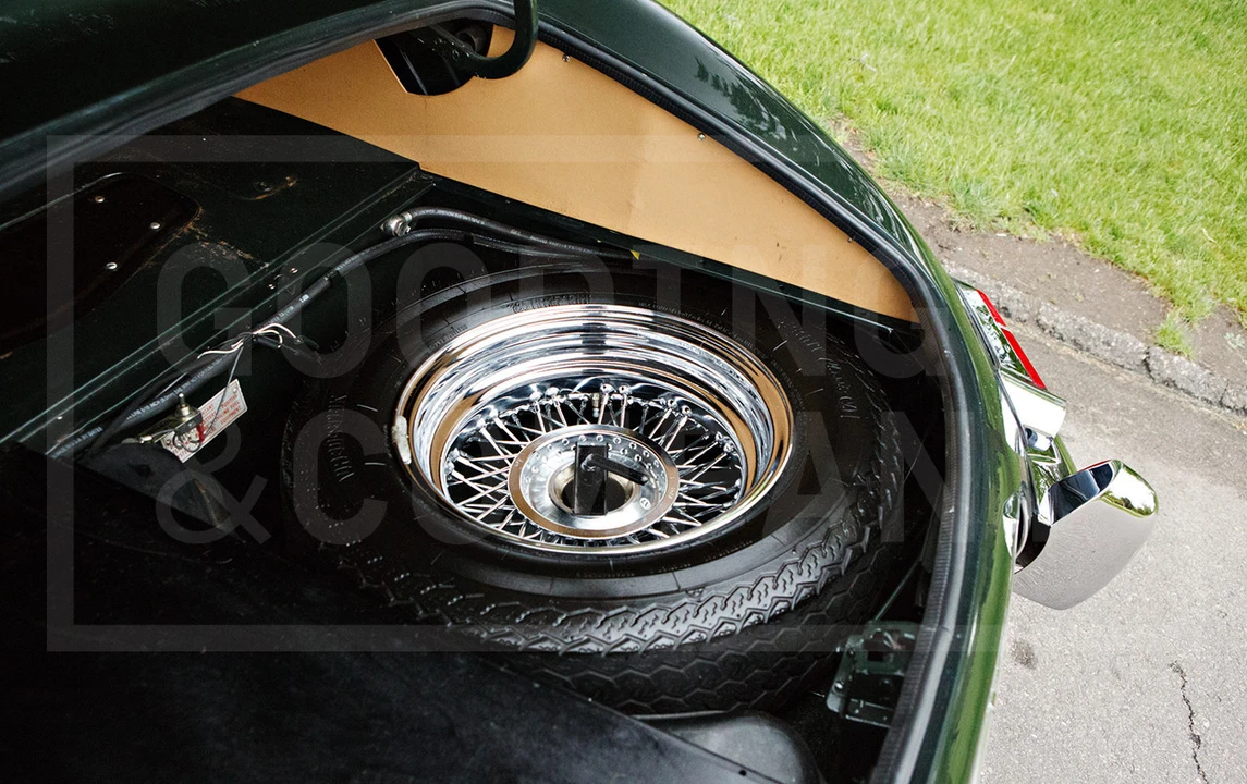 1962 Jaguar E-Type Series 1 - Image 17 of 18