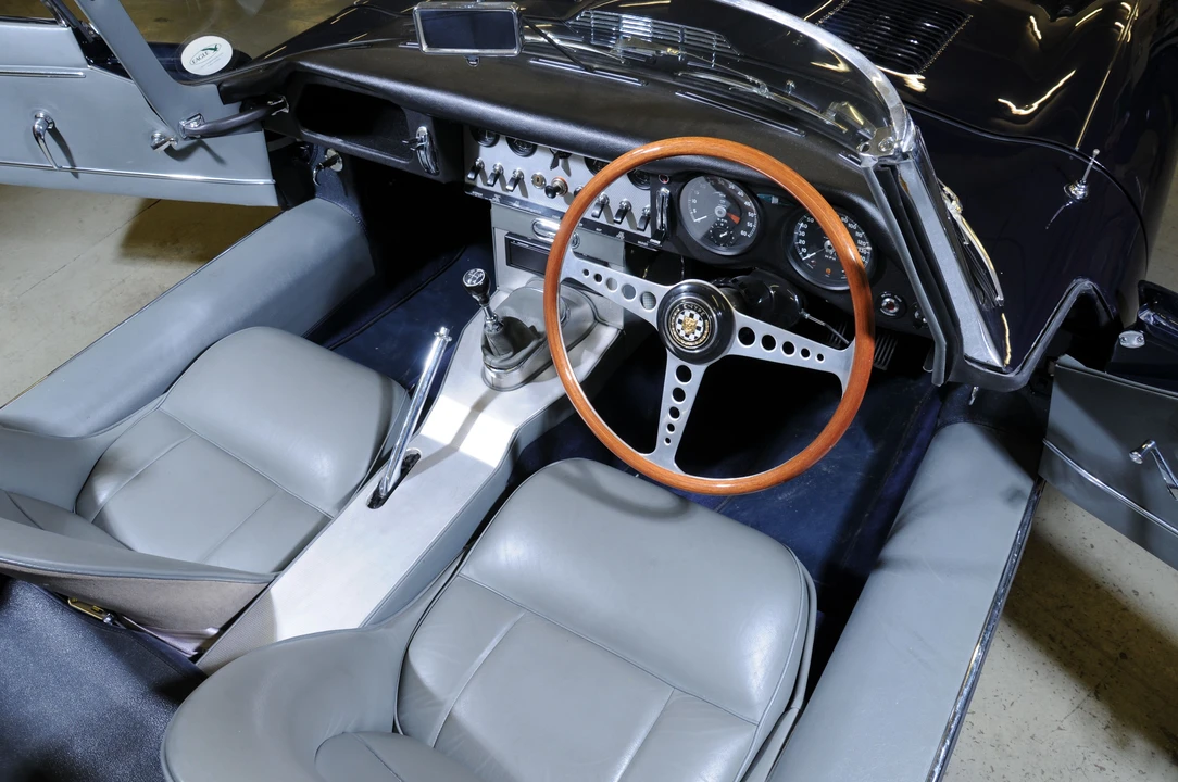 1962 Jaguar E-Type Series 1 - Image 4 of 7