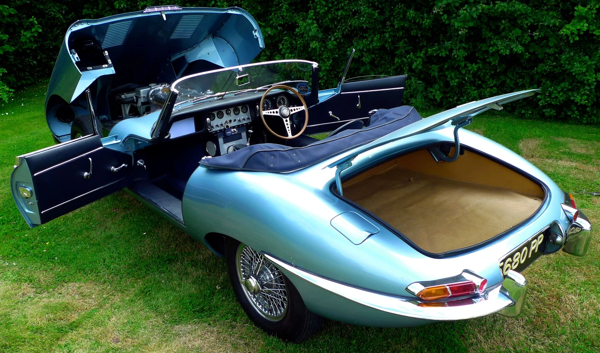 1962 Jaguar E-Type Series 1 - Image 3 of 11