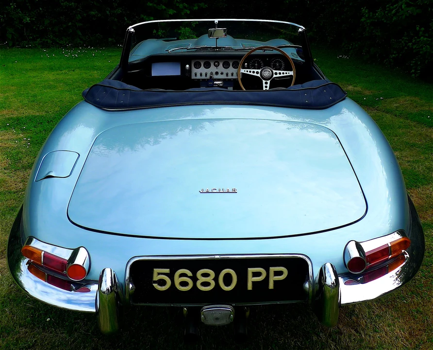 1962 Jaguar E-Type Series 1 - Image 8 of 11