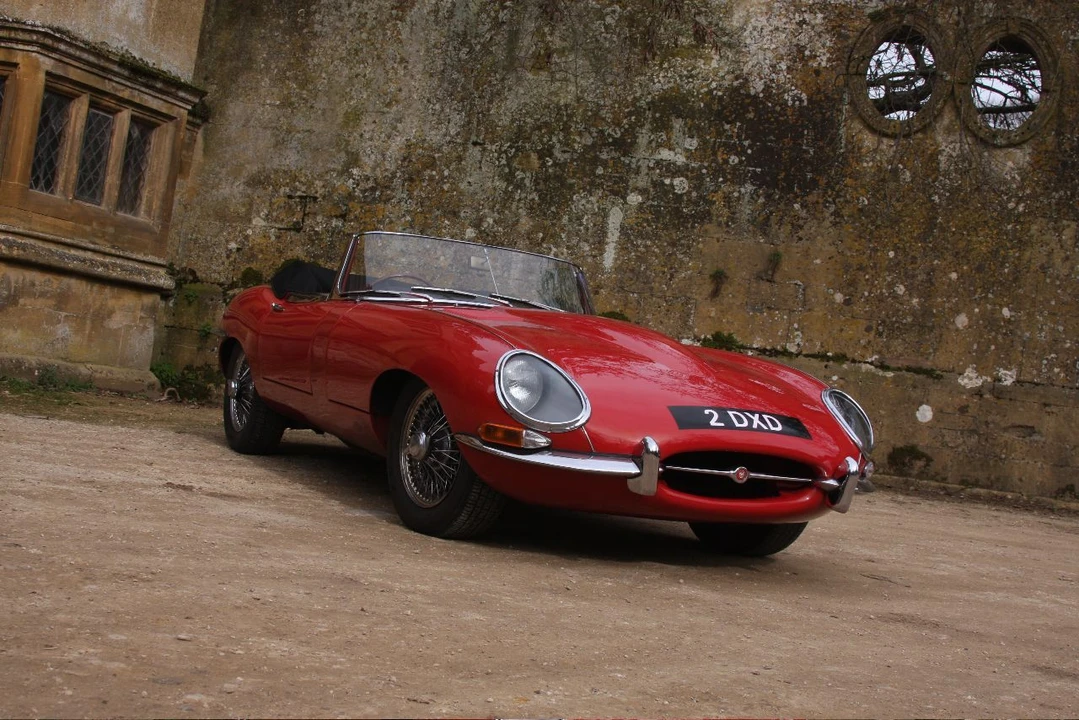 1962 Jaguar E-Type Series 1 - Image 4 of 9