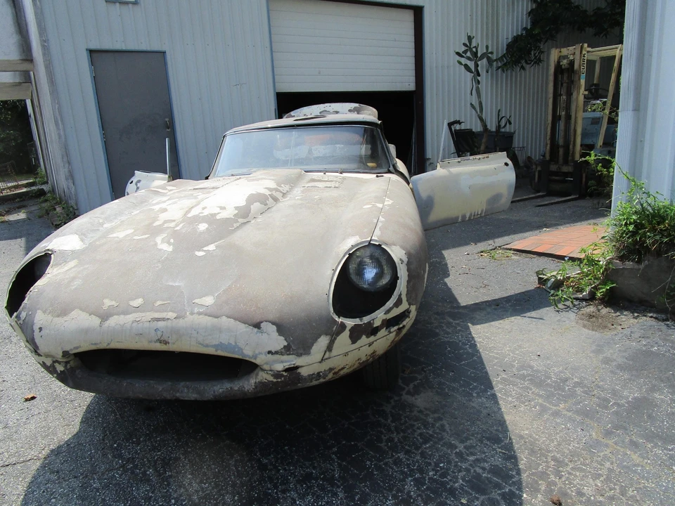 1962 Jaguar E-Type Series 1 - Image 2 of 31