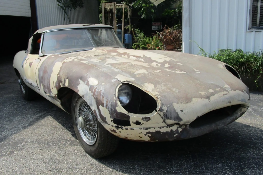 1962 Jaguar E-Type Series 1 - Image 1 of 31