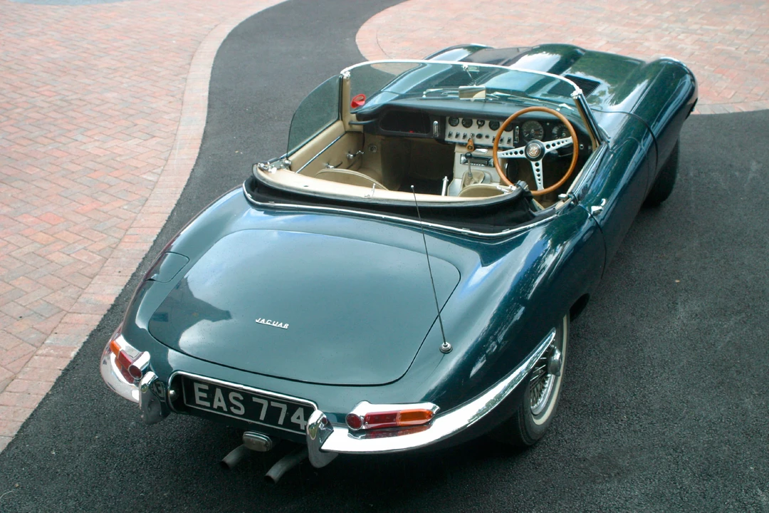 1962 Jaguar E-Type Series 1 - Image 2 of 2