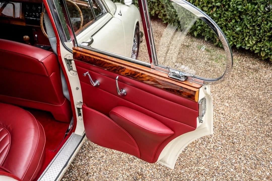 1962 Jaguar Mark II - Image 24 of 30