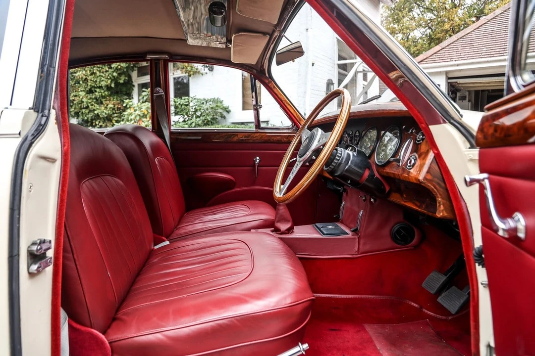 1962 Jaguar Mark II - Image 17 of 30
