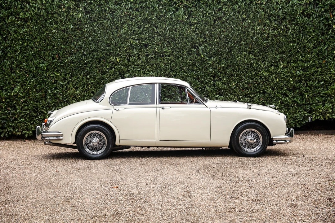 1962 Jaguar Mark II - Image 8 of 30