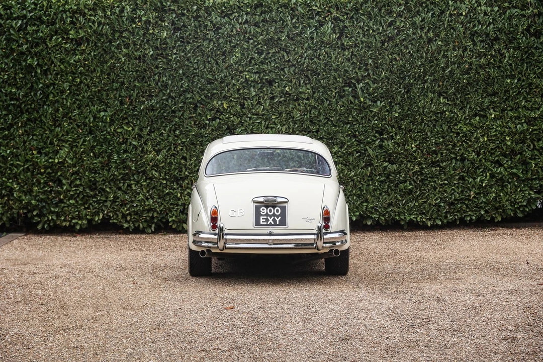 1962 Jaguar Mark II - Image 7 of 30