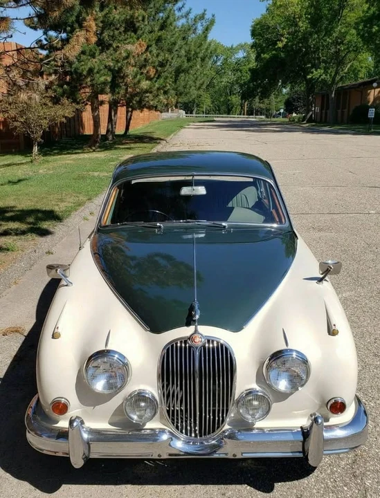 1962 Jaguar Mark II - Image 2 of 18