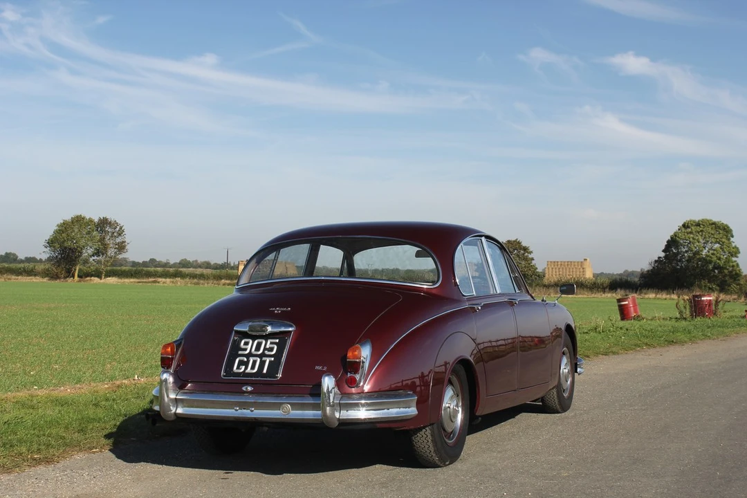 1962 Jaguar Mark II - Image 11 of 30