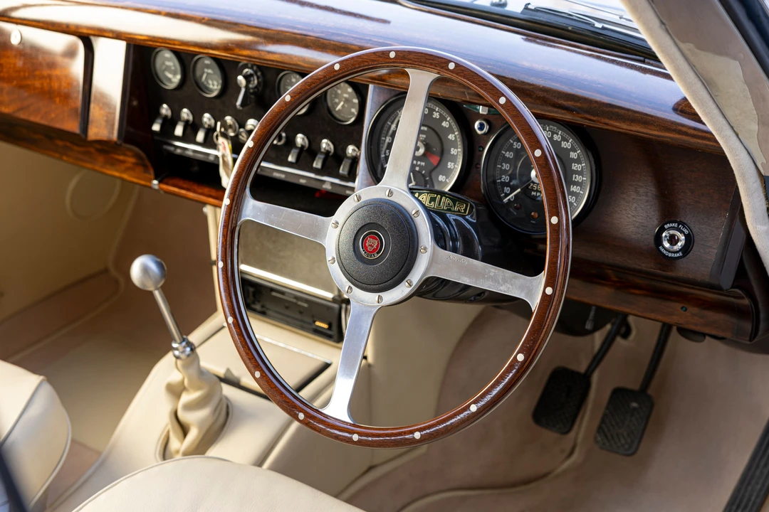 1962 Jaguar Mark II - Image 17 of 31