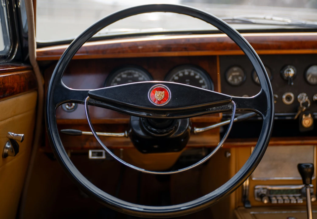 1962 Jaguar Mark II - Image 17 of 31