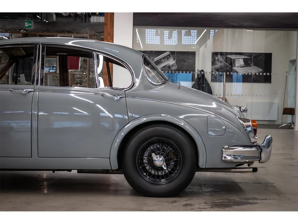 1962 Jaguar Mark II - Image 10 of 30
