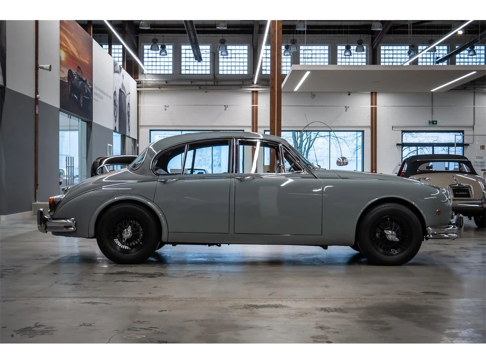 1962 Jaguar Mark II - Image 11 of 30