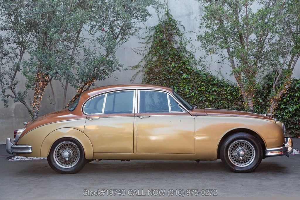 1962 Jaguar Mark II - Image 4 of 12