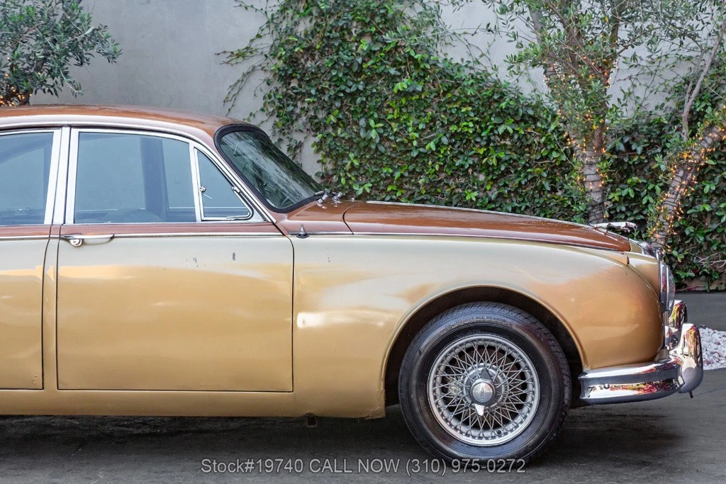 1962 Jaguar Mark II - Image 10 of 12