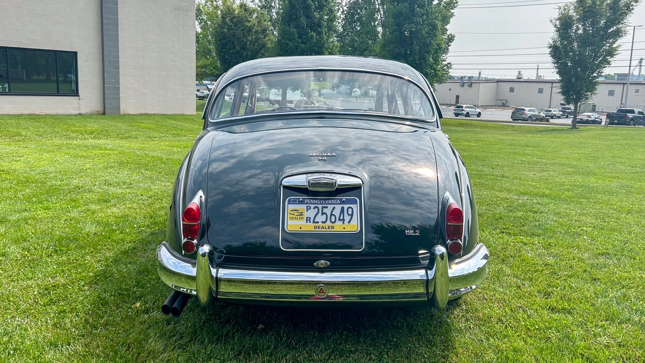 1962 Jaguar Mark II - Image 17 of 31