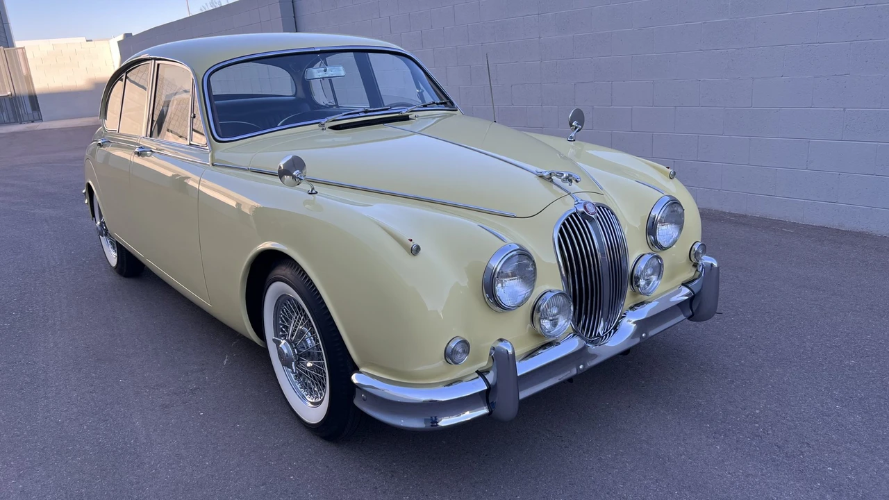 1962 Jaguar Mark II - Image 2 of 31