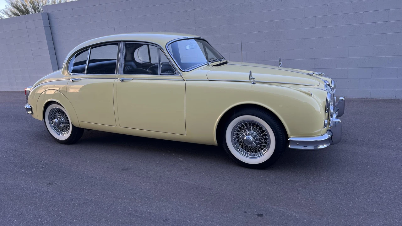 1962 Jaguar Mark II - Image 7 of 31