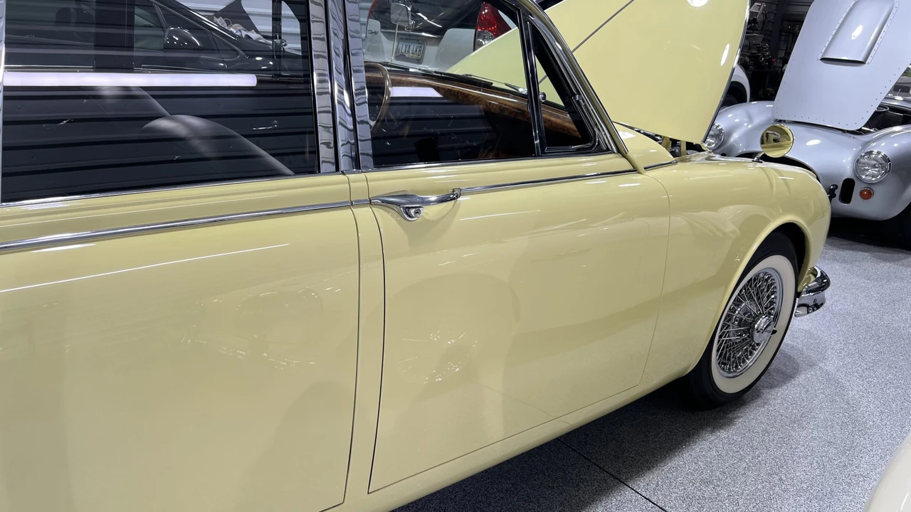 1962 Jaguar Mark II - Image 17 of 31