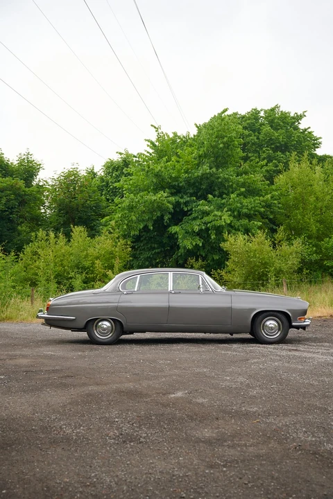 1962 Jaguar Mark X - Image 2 of 30